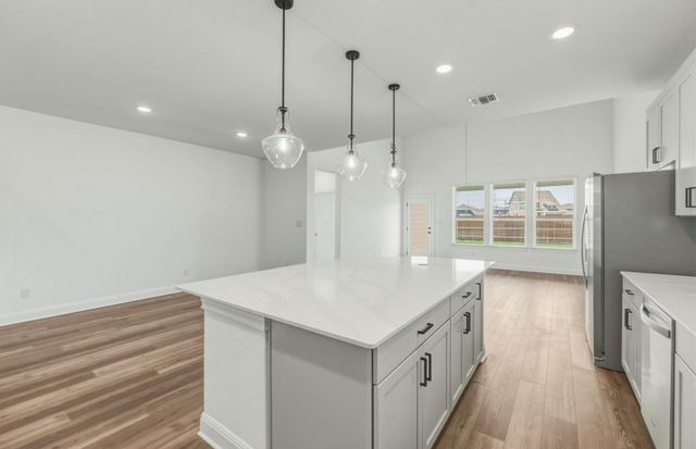 120 Ventura DR, Liberty Hill, TX 78642