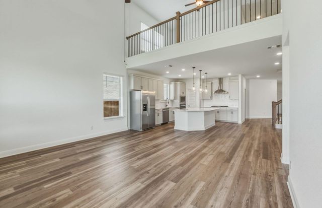 120 Ventura DR, Liberty Hill, TX 78642