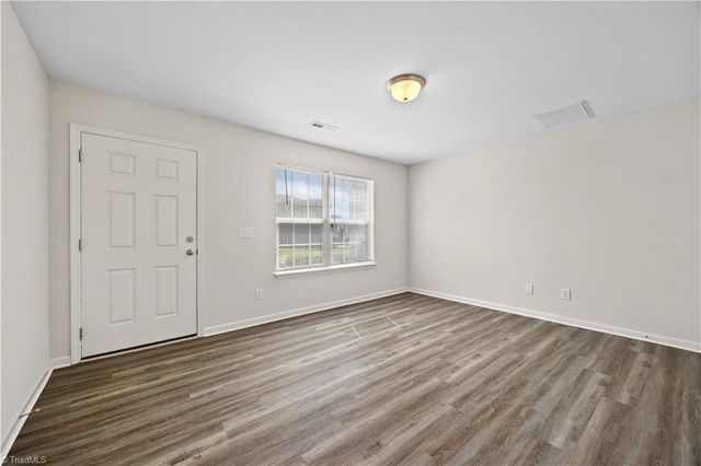 29 Leesford Trail, Greensboro, NC 27406