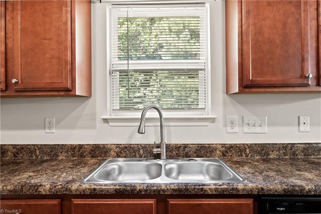 29 Leesford Trail, Greensboro, NC 27406