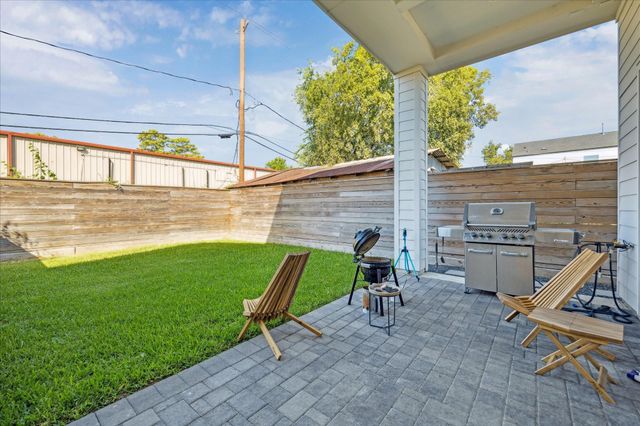 531 W 27th Street, Houston, TX 77008