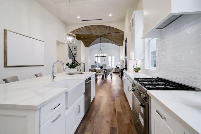 531 W 27th Street, Houston, TX 77008