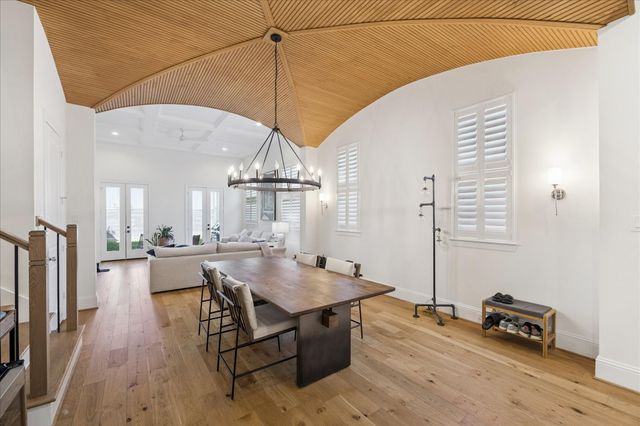 531 W 27th Street, Houston, TX 77008