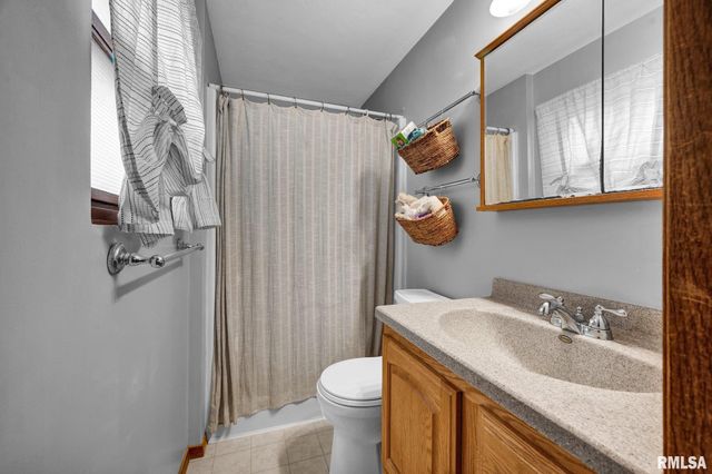 2129 MARIGOLD Drive, Pekin, IL 61554