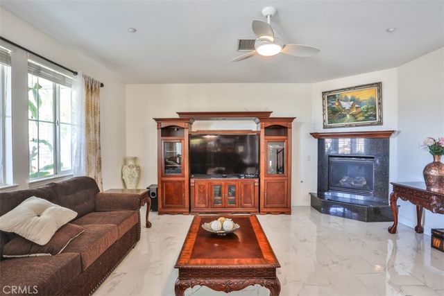 15474 Petunia Street, Fontana, CA 92336