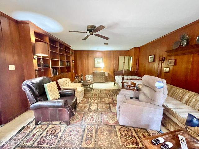114 Dogwood Drive, Hazlehurst, MS 39083