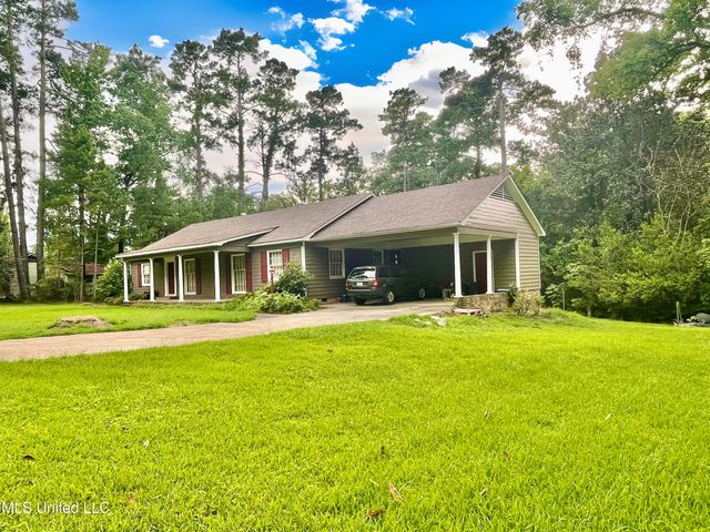 114 Dogwood Drive, Hazlehurst, MS 39083