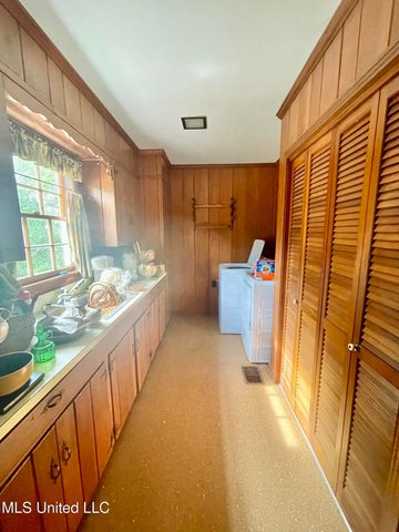 114 Dogwood Drive, Hazlehurst, MS 39083