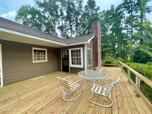 114 Dogwood Drive, Hazlehurst, MS 39083