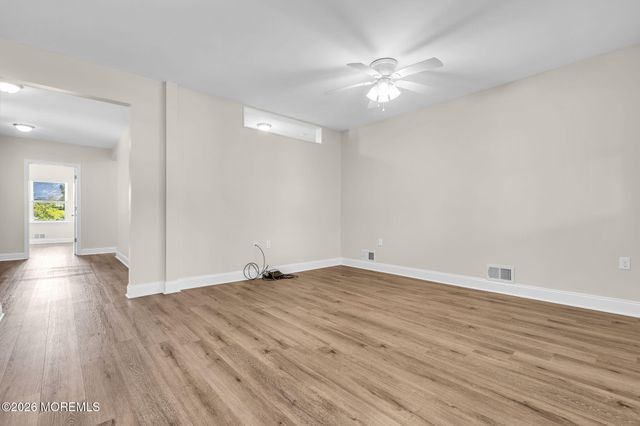 48 Flint Road B, Toms River, NJ 08757