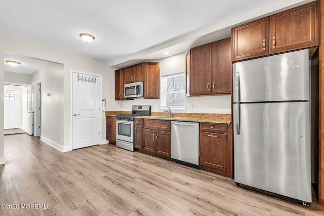 48 Flint Road B, Toms River, NJ 08757