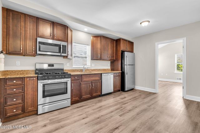 48 Flint Road B, Toms River, NJ 08757
