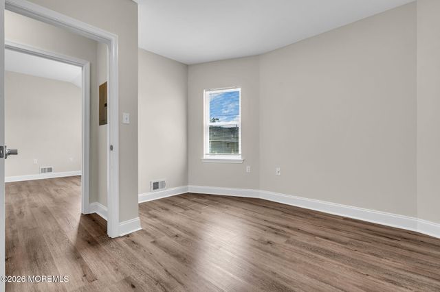 48 Flint Road B, Toms River, NJ 08757