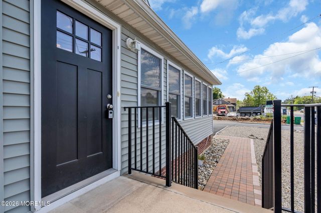 48 Flint Road B, Toms River, NJ 08757