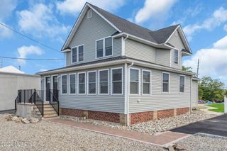 48 Flint Road B, Toms River, NJ 08757