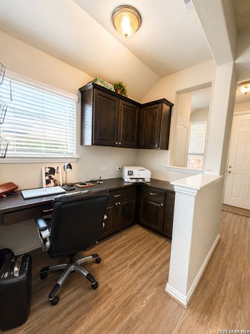 2068 COWAN DR, New Braunfels, TX 78132