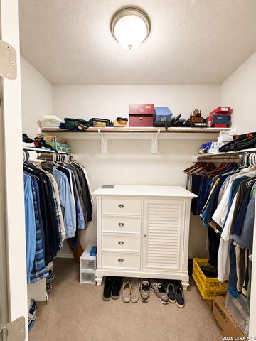 2068 COWAN DR, New Braunfels, TX 78132