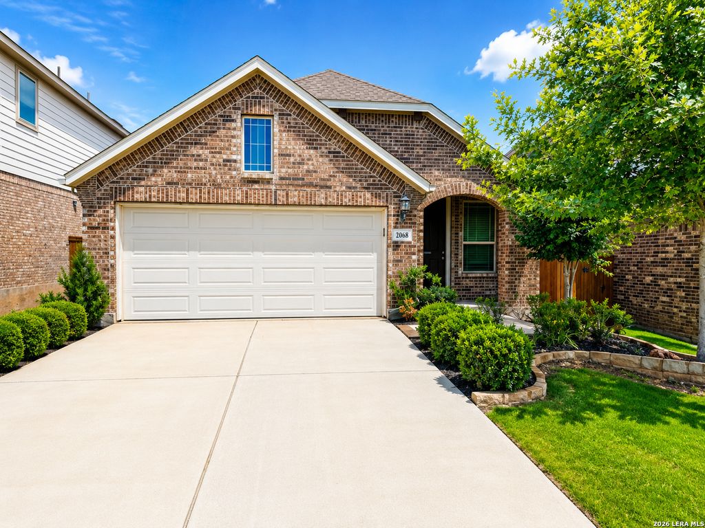 2068 COWAN DR, New Braunfels, TX 78132