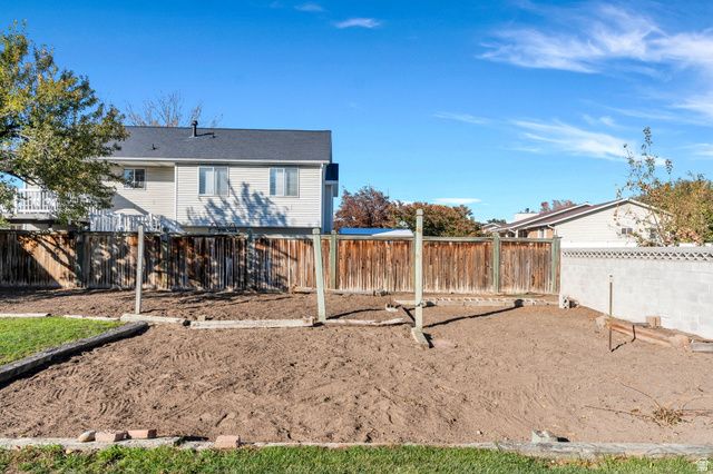 6072 S 700 W, Murray, UT 84123