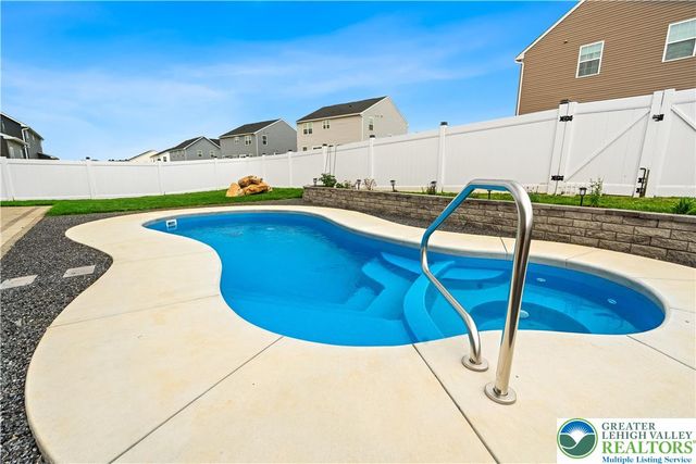 2670 14th Street, Bethlehem Twp, PA 18020