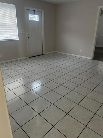 5606 Farragut Street, Hollywood, FL 33021