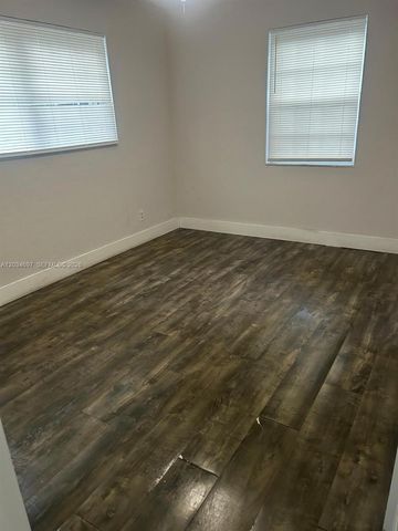 5606 Farragut Street, Hollywood, FL 33021