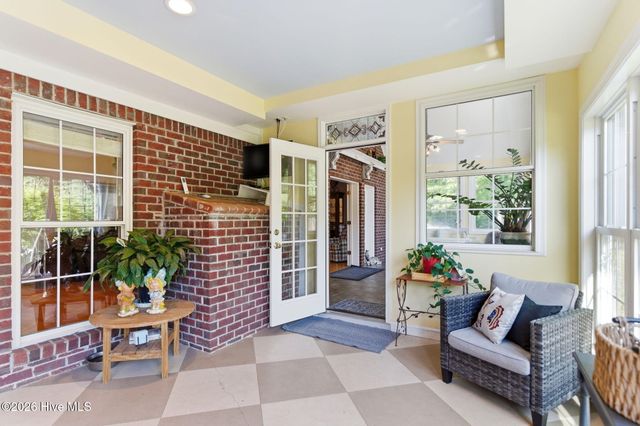 410 Whitebridge Road, Hampstead, NC 28443