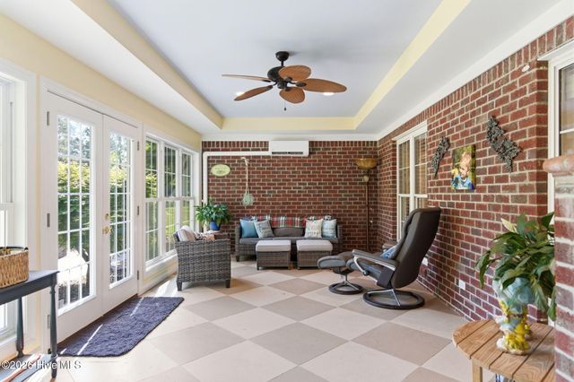 410 Whitebridge Road, Hampstead, NC 28443