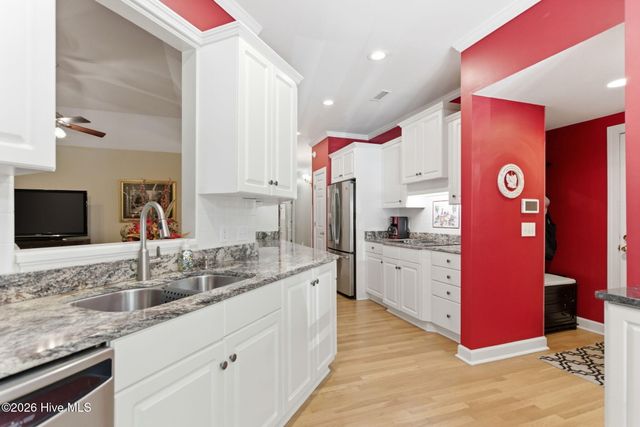 410 Whitebridge Road, Hampstead, NC 28443