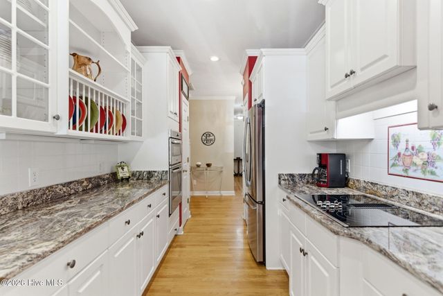410 Whitebridge Road, Hampstead, NC 28443