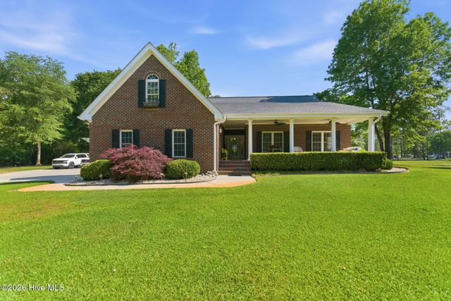 410 Whitebridge Road, Hampstead, NC 28443