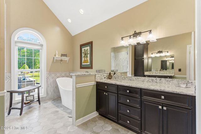 410 Whitebridge Road, Hampstead, NC 28443