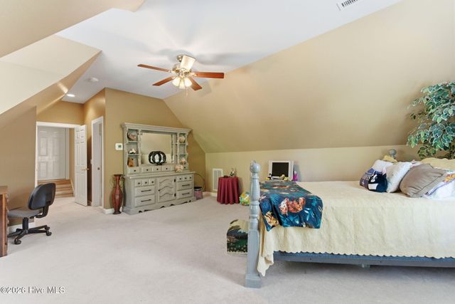 410 Whitebridge Road, Hampstead, NC 28443