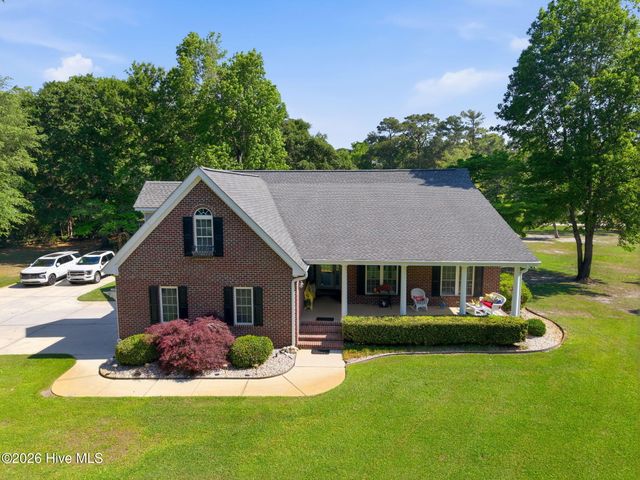 410 Whitebridge Road, Hampstead, NC 28443