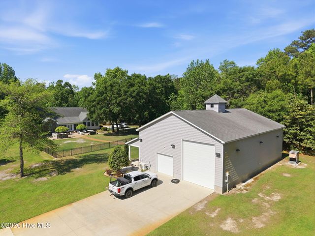 410 Whitebridge Road, Hampstead, NC 28443