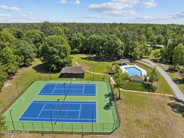 410 Whitebridge Road, Hampstead, NC 28443