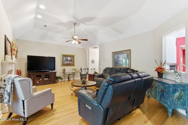 410 Whitebridge Road, Hampstead, NC 28443
