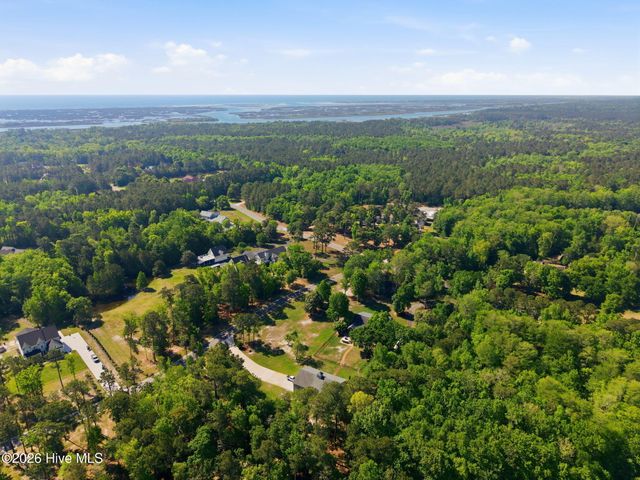 410 Whitebridge Road, Hampstead, NC 28443