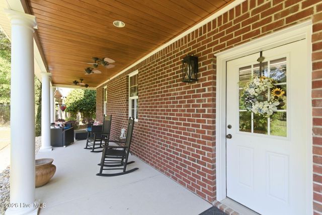 410 Whitebridge Road, Hampstead, NC 28443