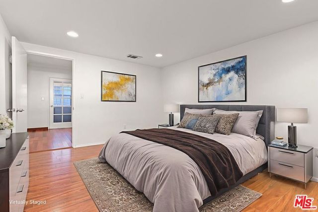 2120 9th Avenue, Los Angeles, CA 90018