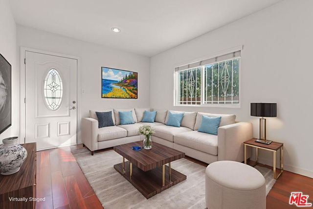 2120 9th Avenue, Los Angeles, CA 90018