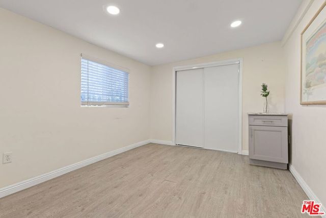 2120 9th Avenue, Los Angeles, CA 90018