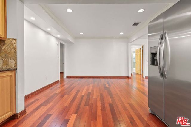 2120 9th Avenue, Los Angeles, CA 90018