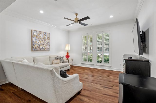 2916 Thomas Avenue, Dallas, TX 75204
