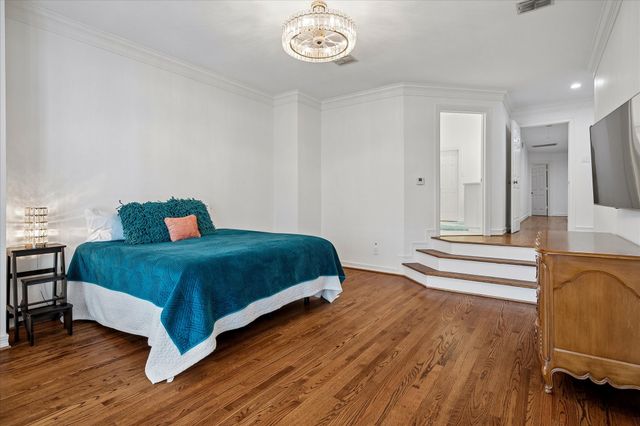 2916 Thomas Avenue, Dallas, TX 75204