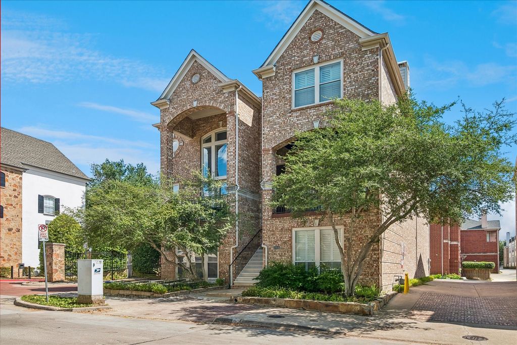 2916 Thomas Avenue, Dallas, TX 75204
