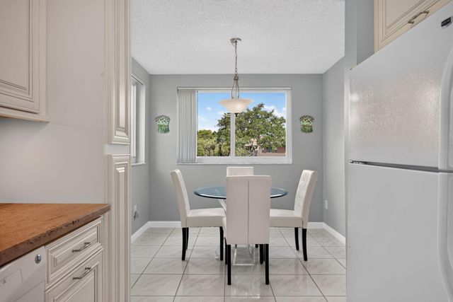 7216 S Devon Drive 212, Tamarac, FL 33321