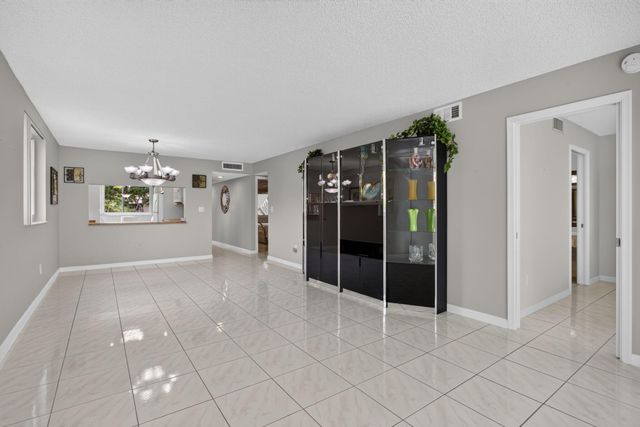 7216 S Devon Drive 212, Tamarac, FL 33321