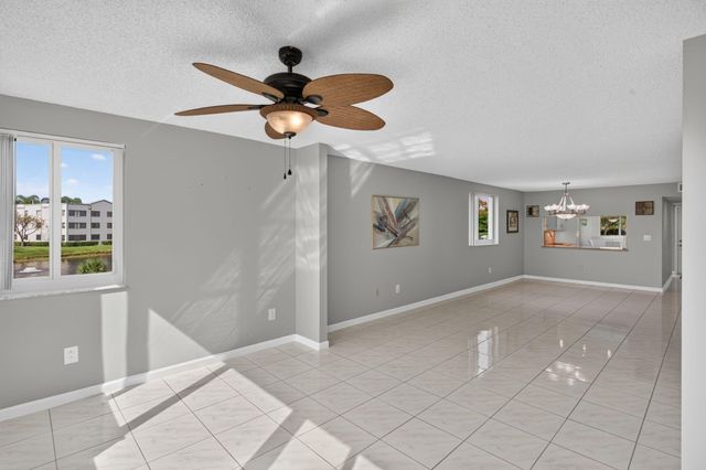 7216 S Devon Drive 212, Tamarac, FL 33321