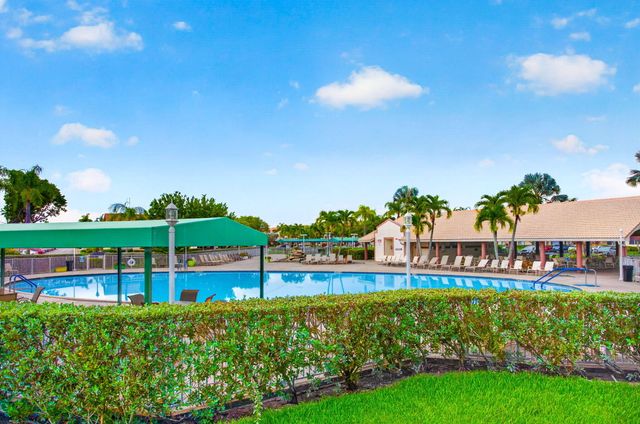 7216 S Devon Drive 212, Tamarac, FL 33321